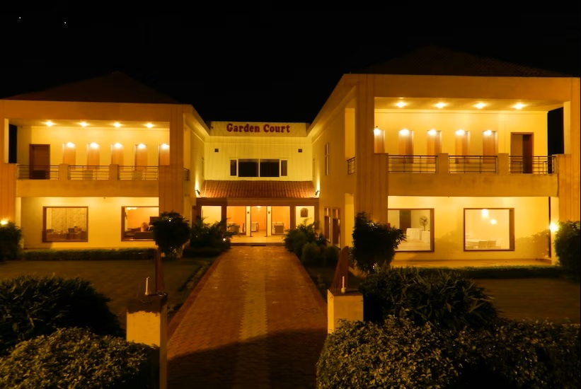 hotel garden court hoshiarpur